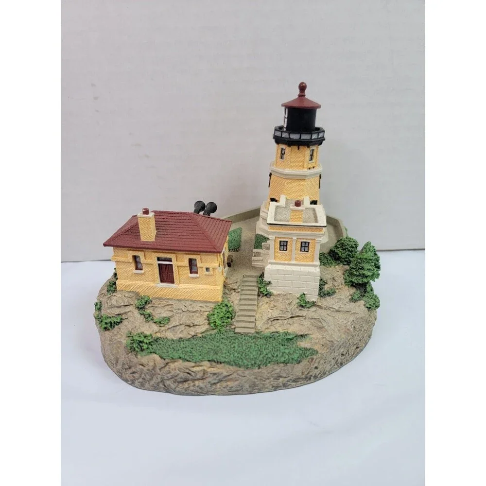 Danbury Mint Block Island Southeast Lighthouse Historic American Lighthouses...